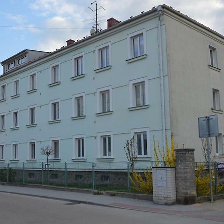 Apartmanovy Byt Тршебонь Экстерьер фото