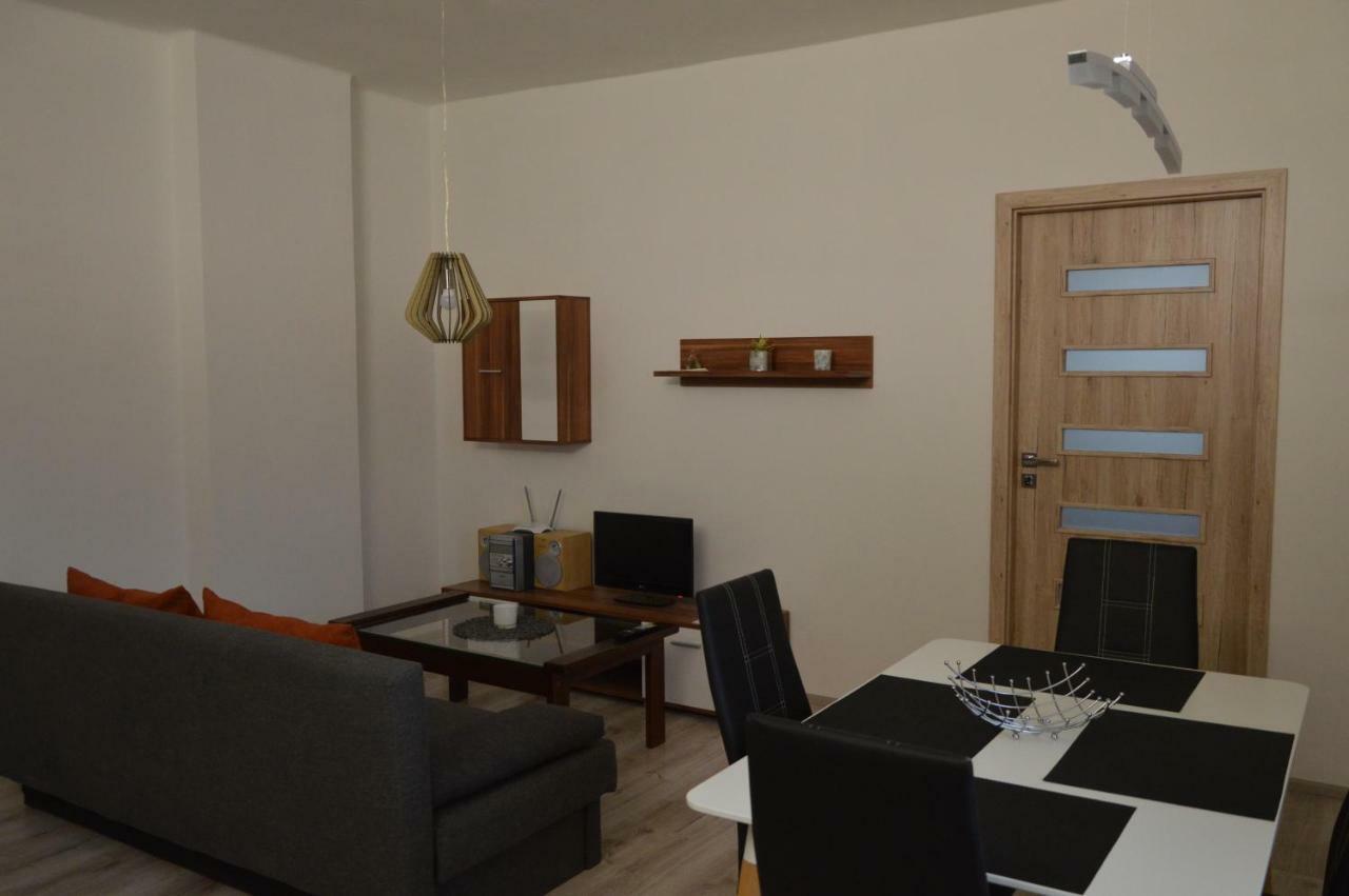 Apartmanovy Byt Тршебонь Экстерьер фото