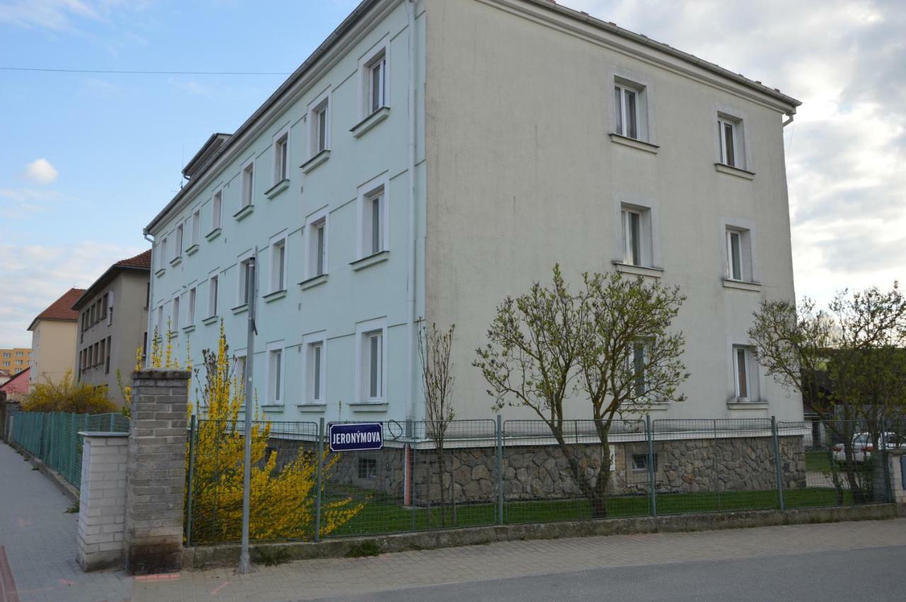 Apartmanovy Byt Тршебонь Экстерьер фото